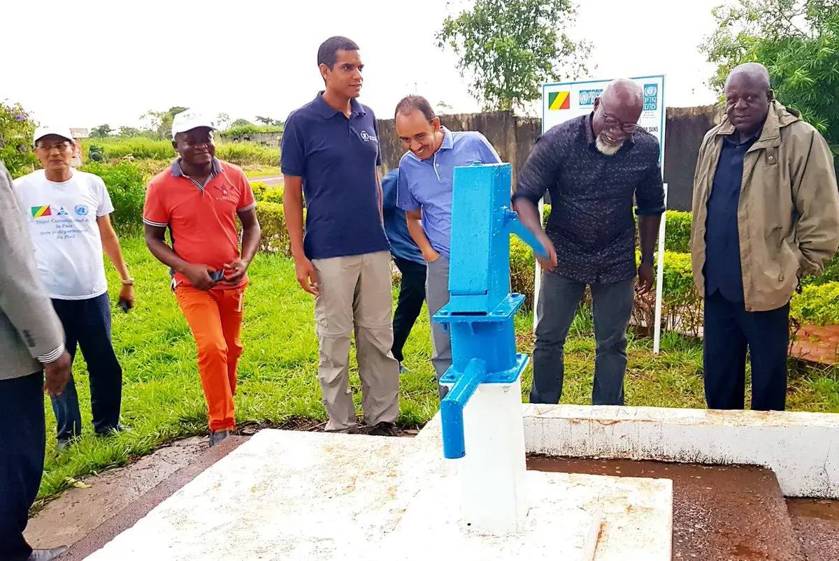 Accès à l'eau potable pour accompagner le processus de paix à Kindamba 